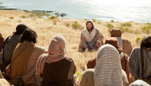 Ježíš Kristus učí zástup