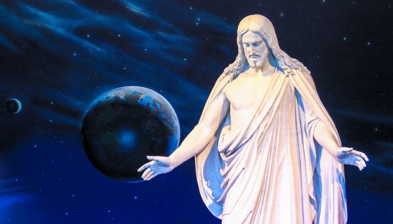 Socha Ježíše Krista v návštěvníckém cestu Temple Square
